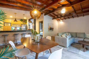 Casa Jardines, moderna y tradicional casa en Envigado